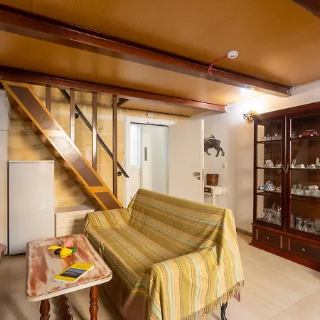 Ta'battista - With Kitchenette - Happy Appartamento Xewkija