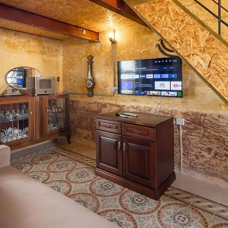 Ta'battista - With Kitchenette - Happy * Xewkija