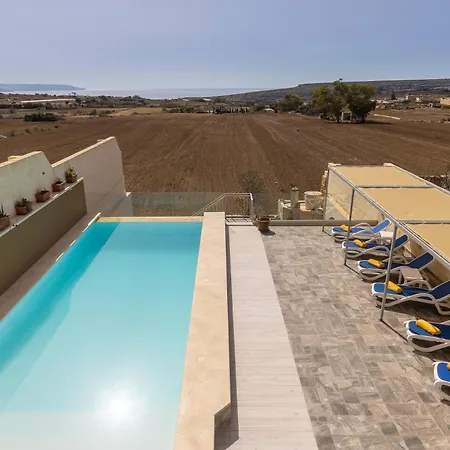 Ta'battista - With Kitchenette - Happy * Xewkija